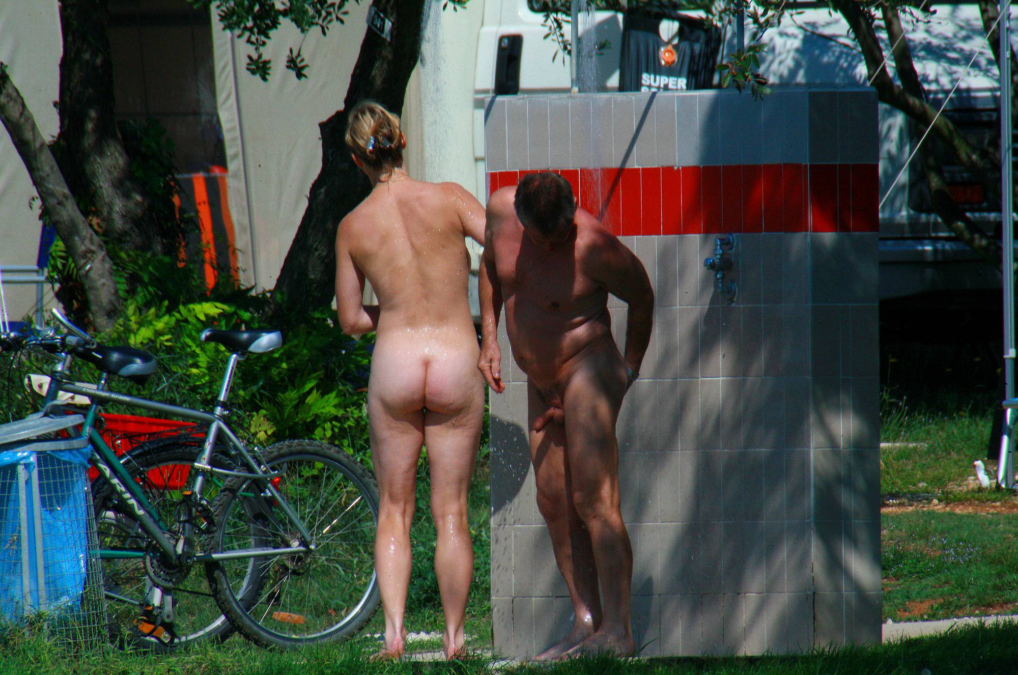Nudist Photos Ula FKK Public Shower - 2